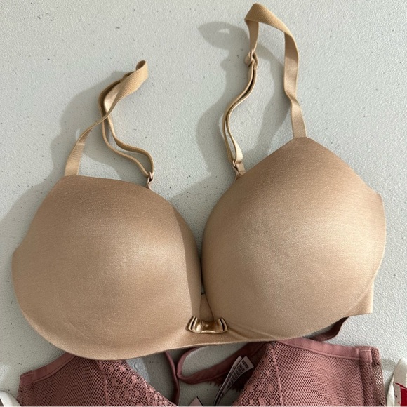 Victoria secret bundle 3 bras push - Picture 4 of 8
